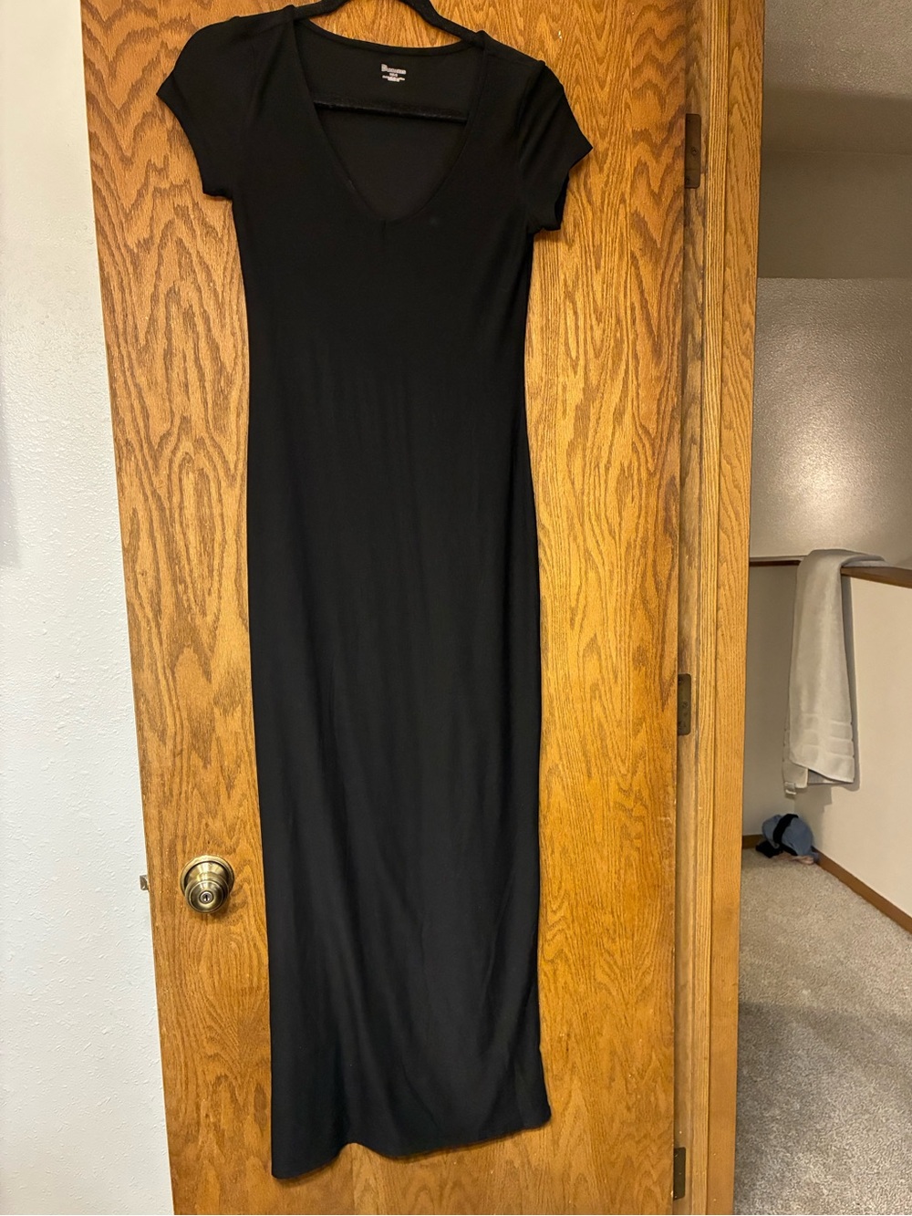 Black V-Neck Short Sleeve Maxi Dress